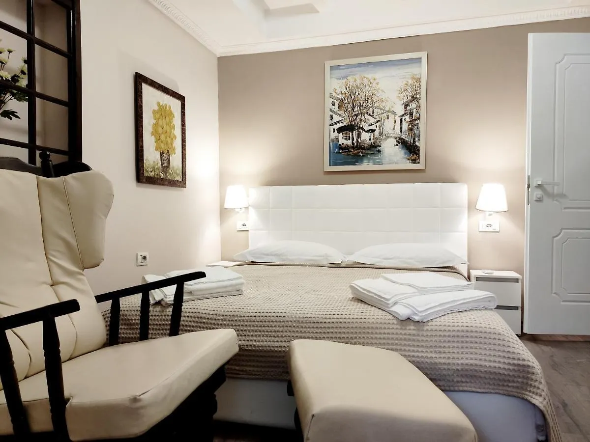 Tanners\' Bridge Apartments location
